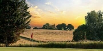 YouTube Star Peter Finch Plays Match at Hawarden Golf Club
