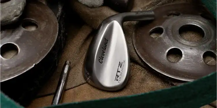 Cleveland RTZ Tour Rack wedge featuring rust-resistant Z-Alloy construction.
