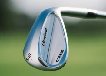 Cleveland golf wedge with sleek design