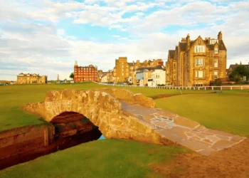 Swilcan Bridge, St Andrews.