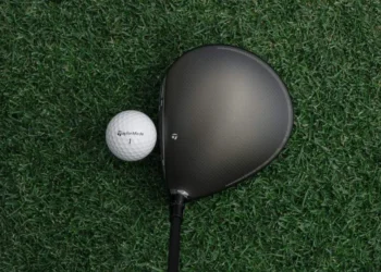 TaylorMade Qi4D carbon face.